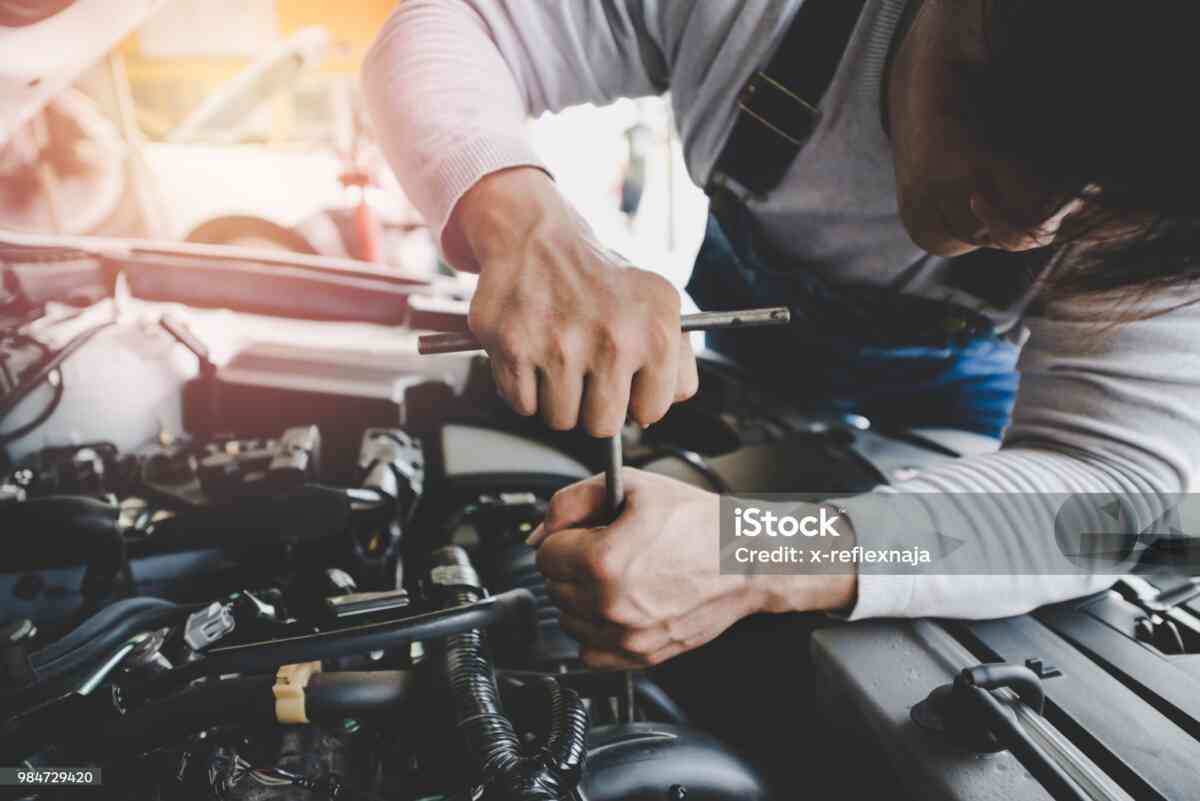 Cara Merawat Mesin Mobil Agar Tidak Cepat Rusak