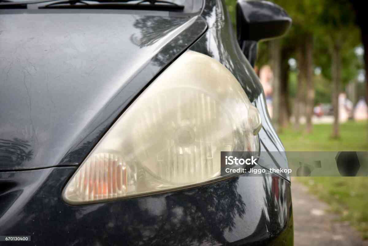 Penyebab Lampu Mobil Redup dan Cara Mengatasinya